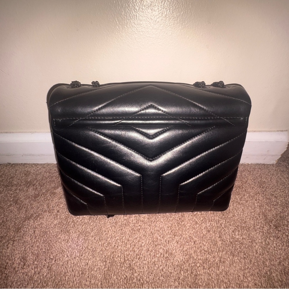 Saint Laurent Black Chevron Quilted Shoulder Bag with Tonal YSL - Picture 3 of 4